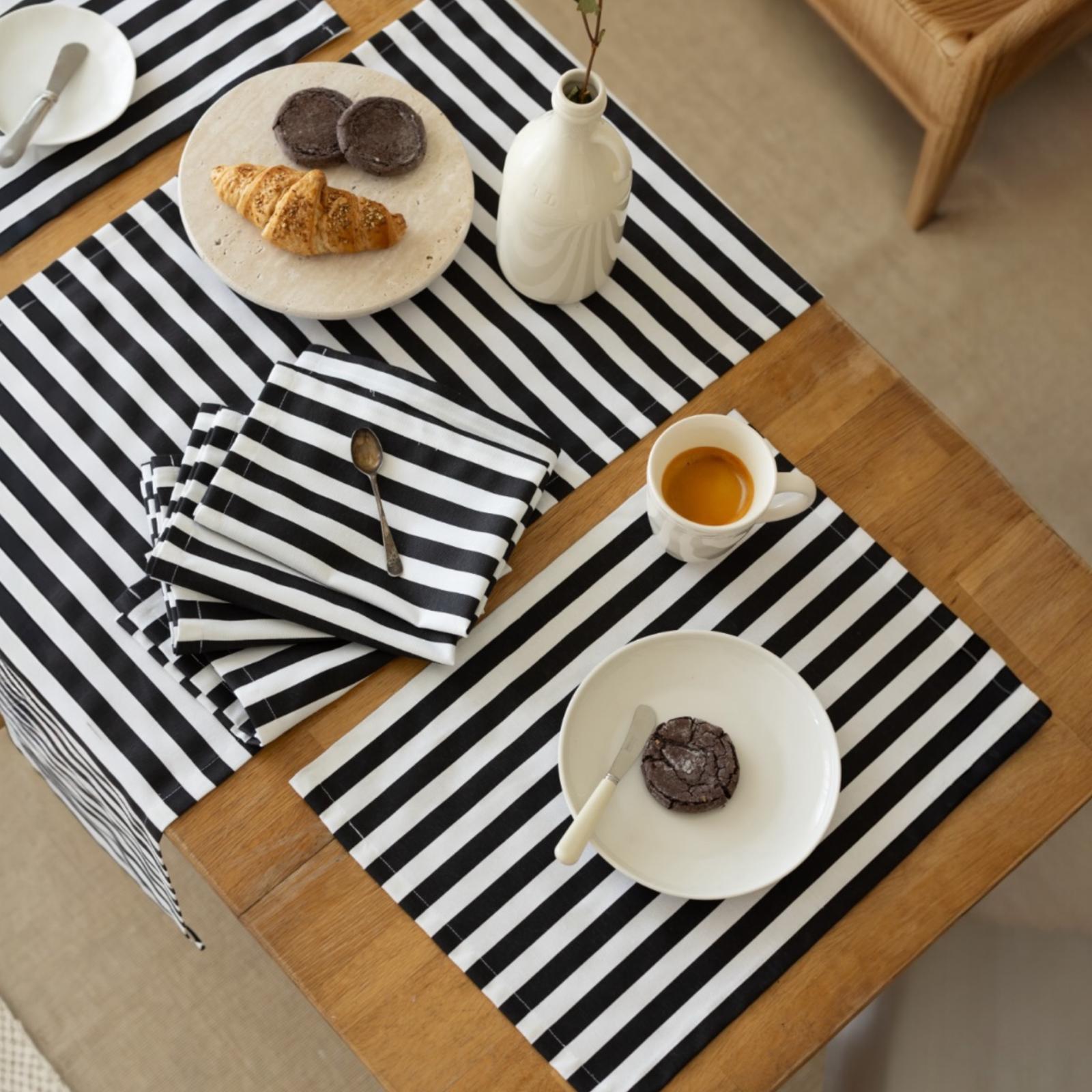 Zebra Desen Runner & 6'lı Supla Amerikan Servis Takımı